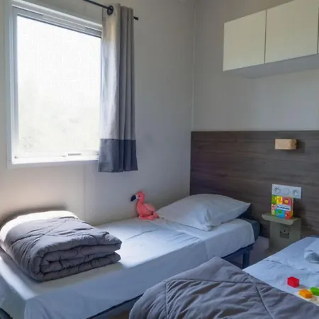 Mobile-home Climatisé Pour 6 Pers. - Api-1-52-2190 Balaruc-les-Bains