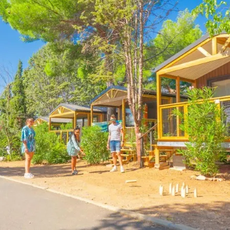 Camping Mobile-home Climatisé Pour 6 Pers. - Api-1-52-2190 *